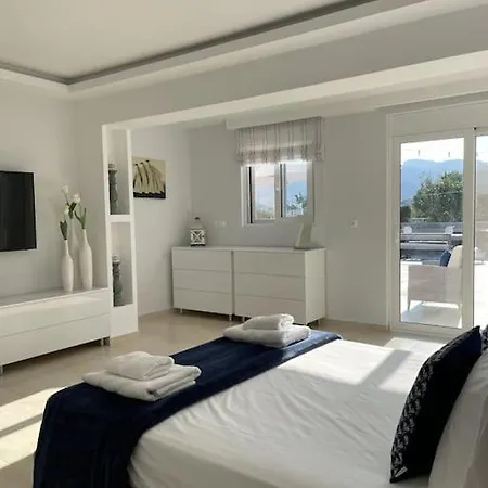 Luxury With Pool Close To Faliraki & Villa