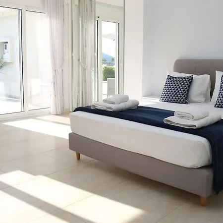 Villa Luxury With Pool Close To Faliraki & Kalithies