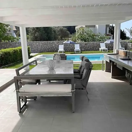 Luxury With Pool Close To Faliraki & Villa *